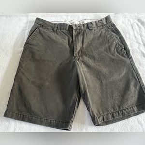 Men’s brown Docker shorts waist size 34